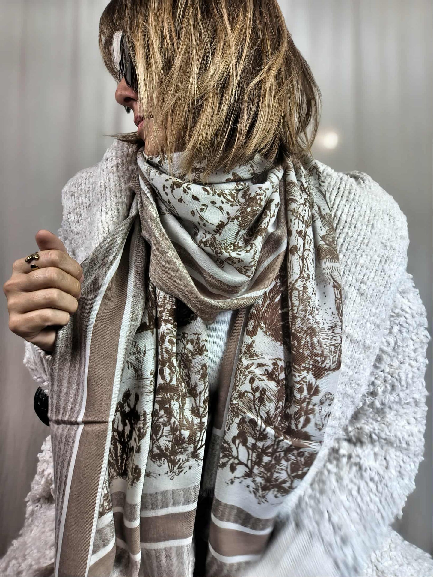 وشاح توال دو جوي