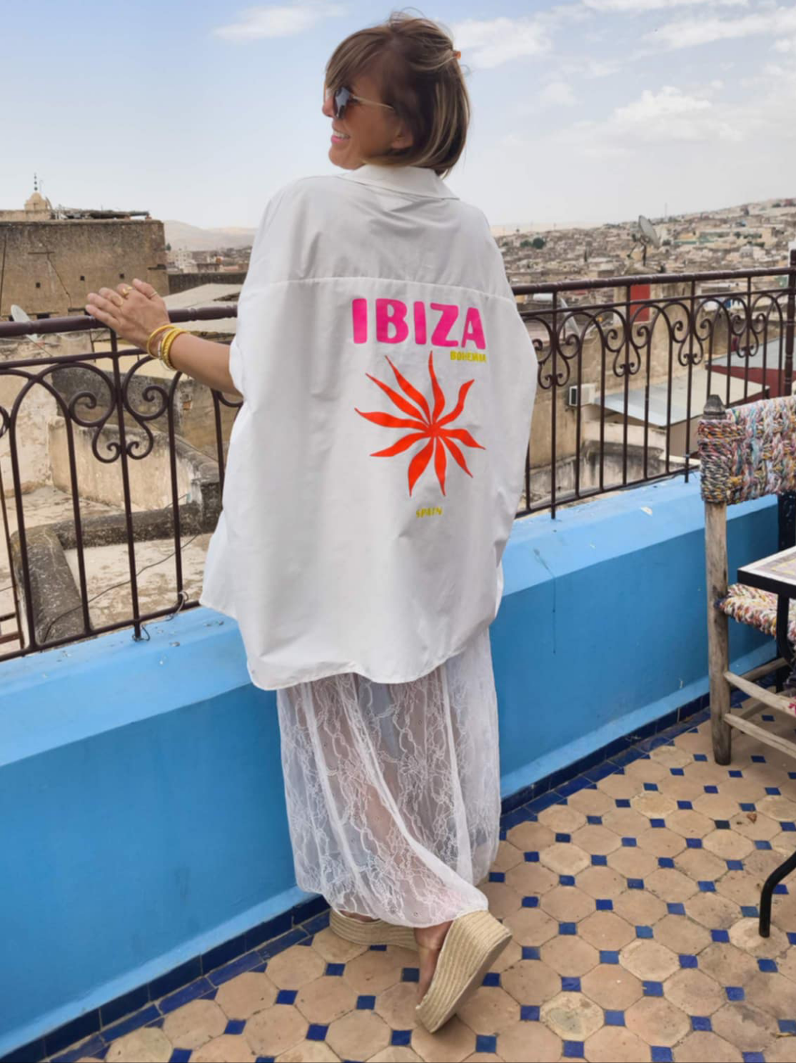 قميص إيبيزا 