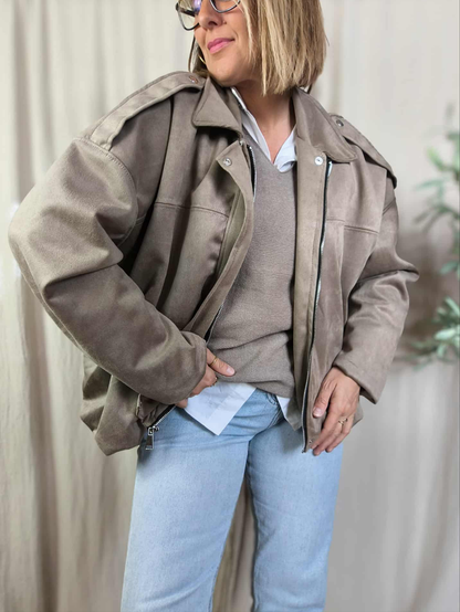 سترة من جلد الغزال 