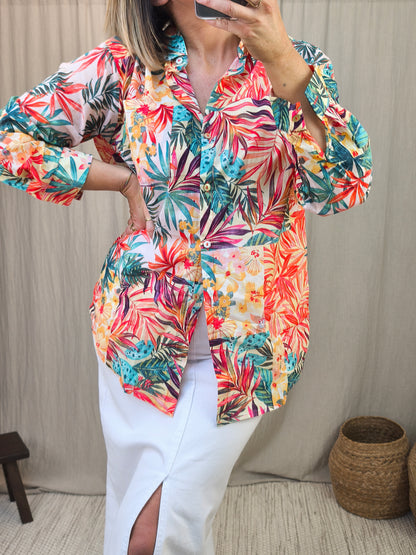 بلوزة مزهرة 