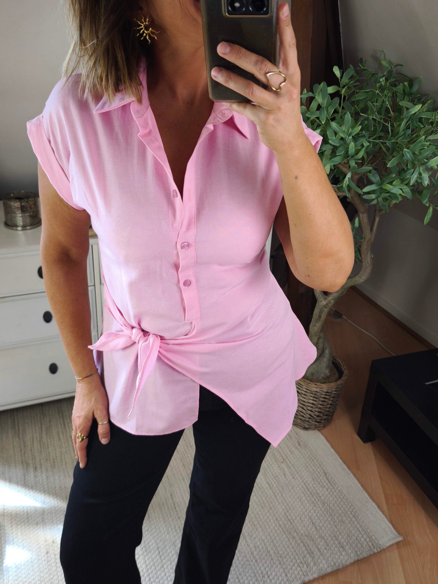 عقدة القميص 