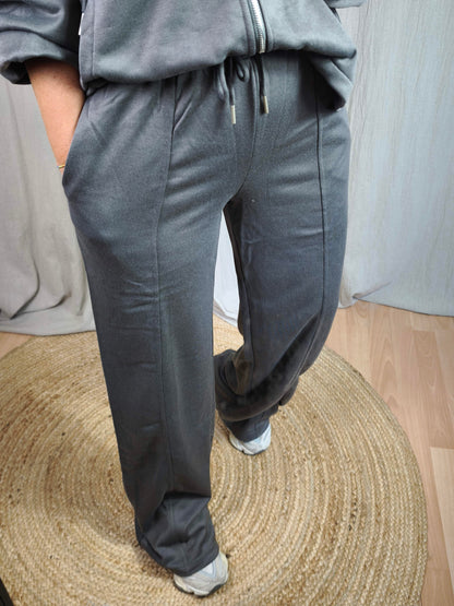 بنطال رياضي رمادي 