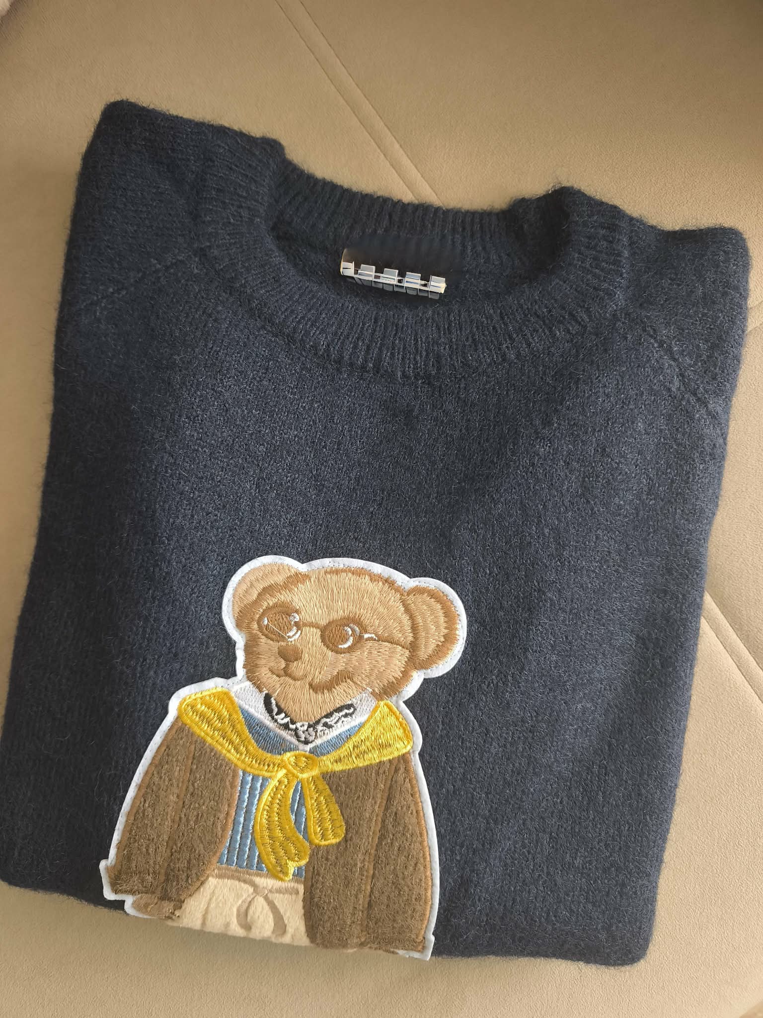 Selected Variant Image